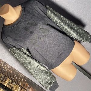 S - GUESS - reversible sequin grey armed sweater that says IV PLAY